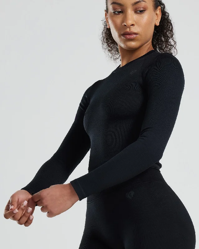 Motion Seamless Long Sleeve Midi Top | Black