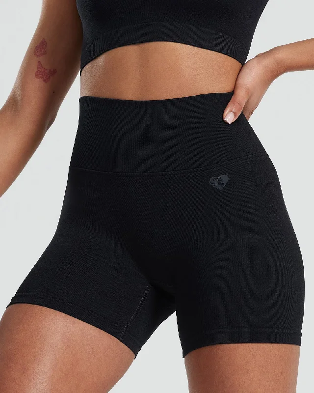 Motion Seamless Shorts | Black